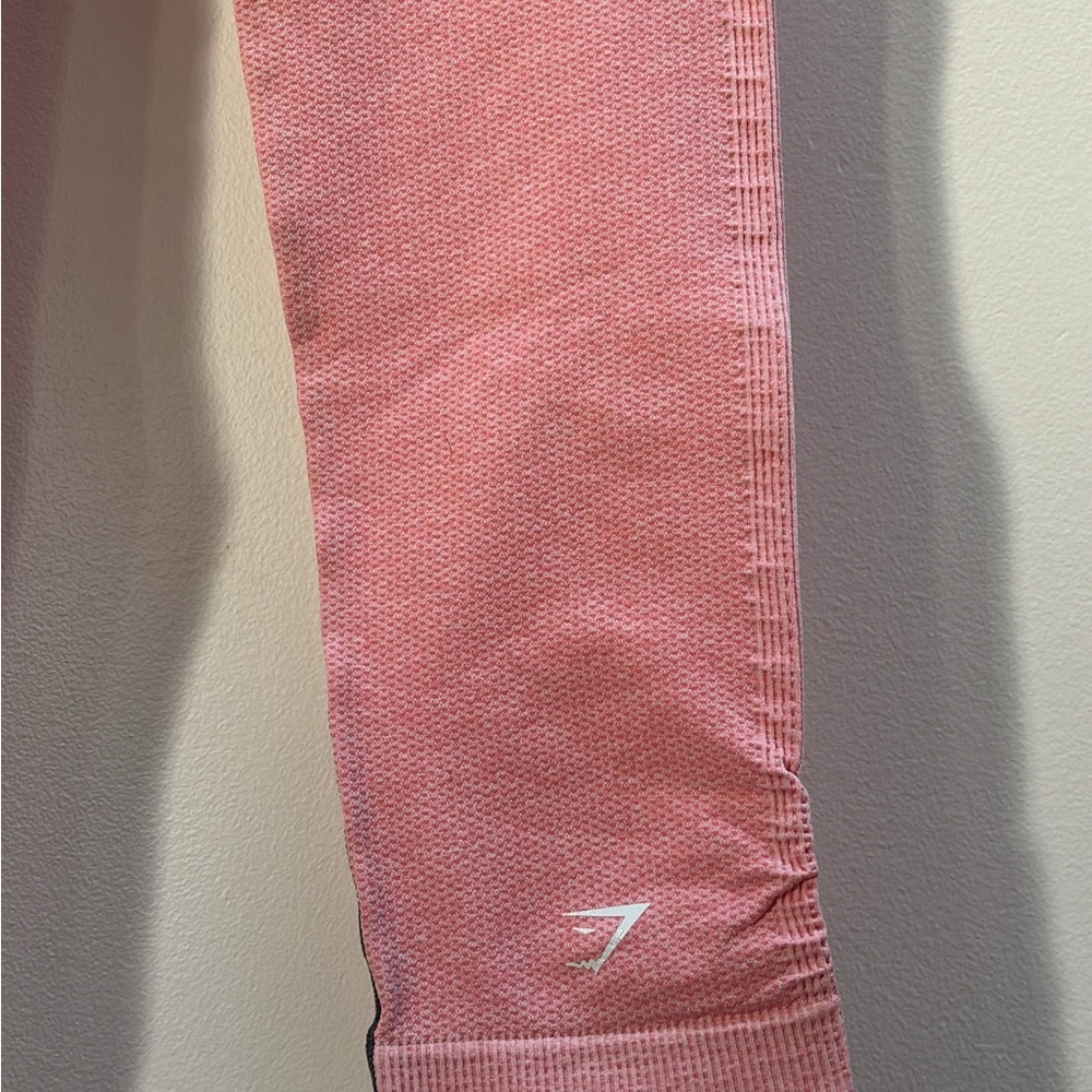 Mint condition, gym shark leggings XL - Picture 4 of 4